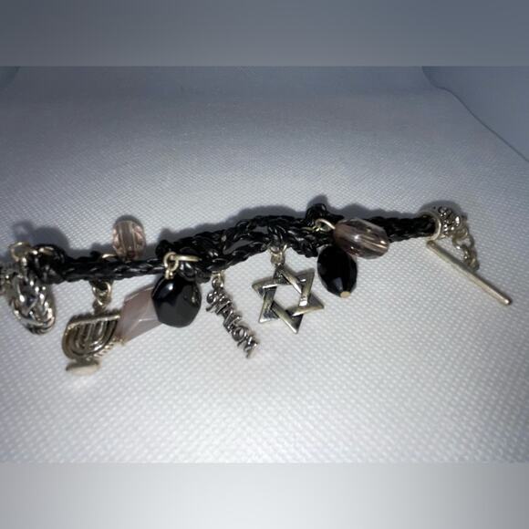 BRIGHTON LEATHER SILVER TONE JEWISH STAR OF DAVID MENORAH SHALOM CHARM BRACELET - Picture 4 of 11